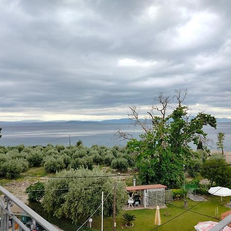 Iliahtida Apartments Ровиес Экстерьер фото