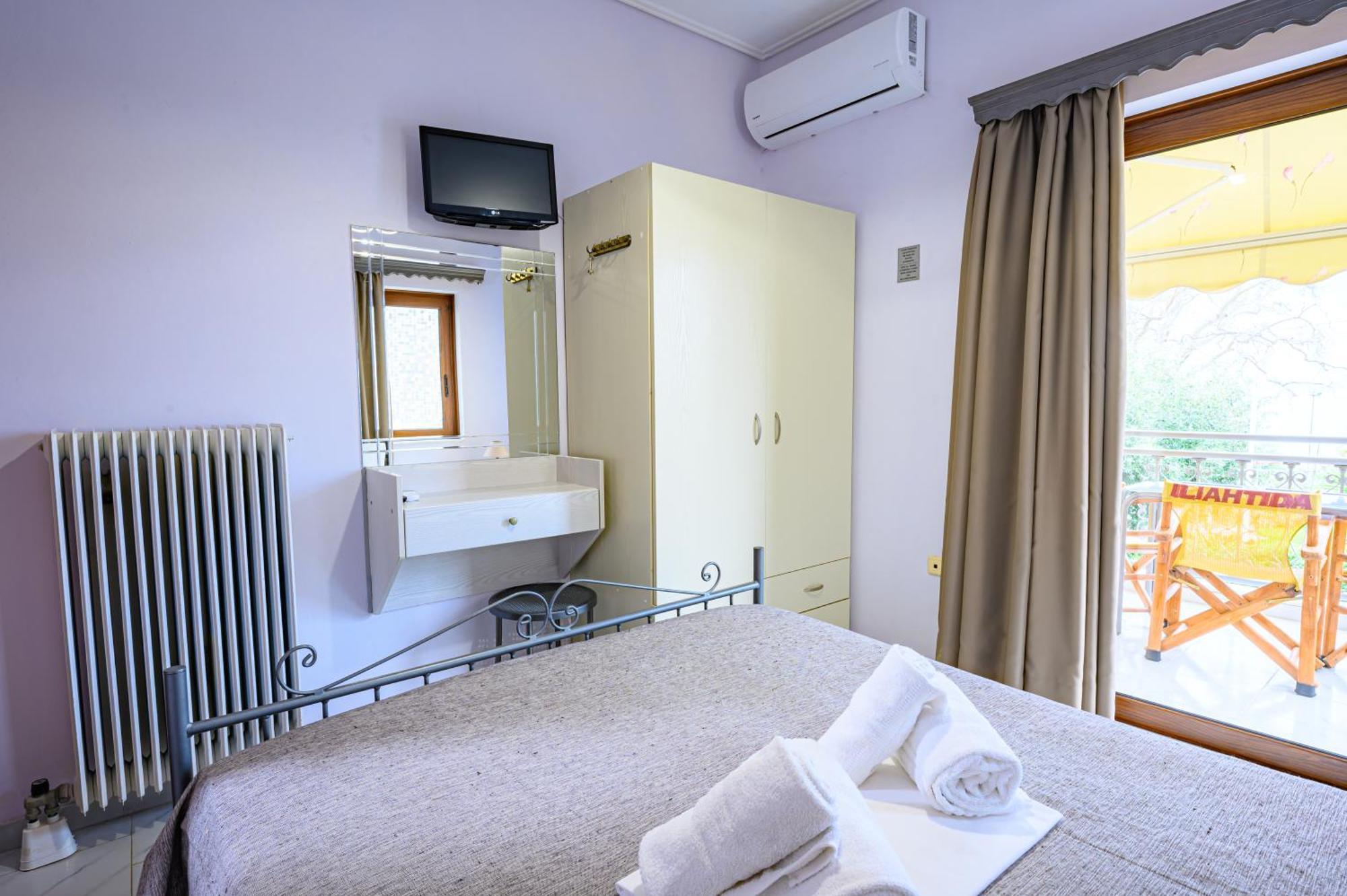Iliahtida Apartments Ровиес Экстерьер фото