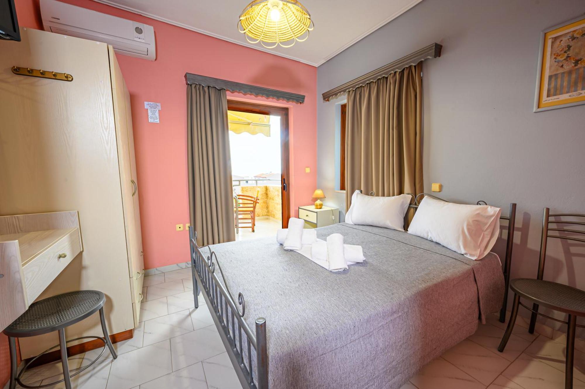 Iliahtida Apartments Ровиес Экстерьер фото