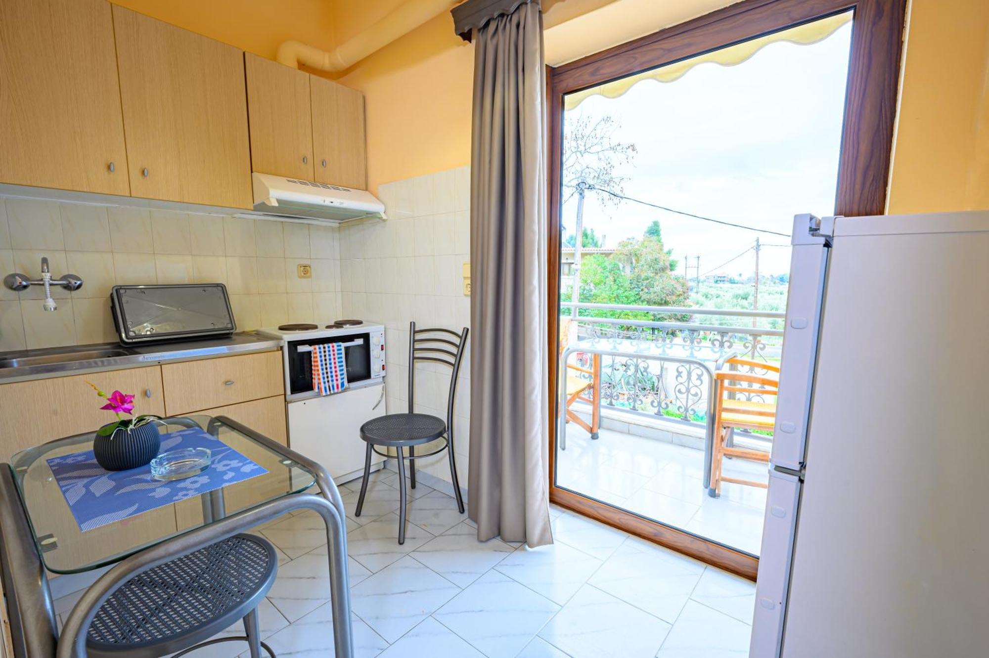 Iliahtida Apartments Ровиес Экстерьер фото
