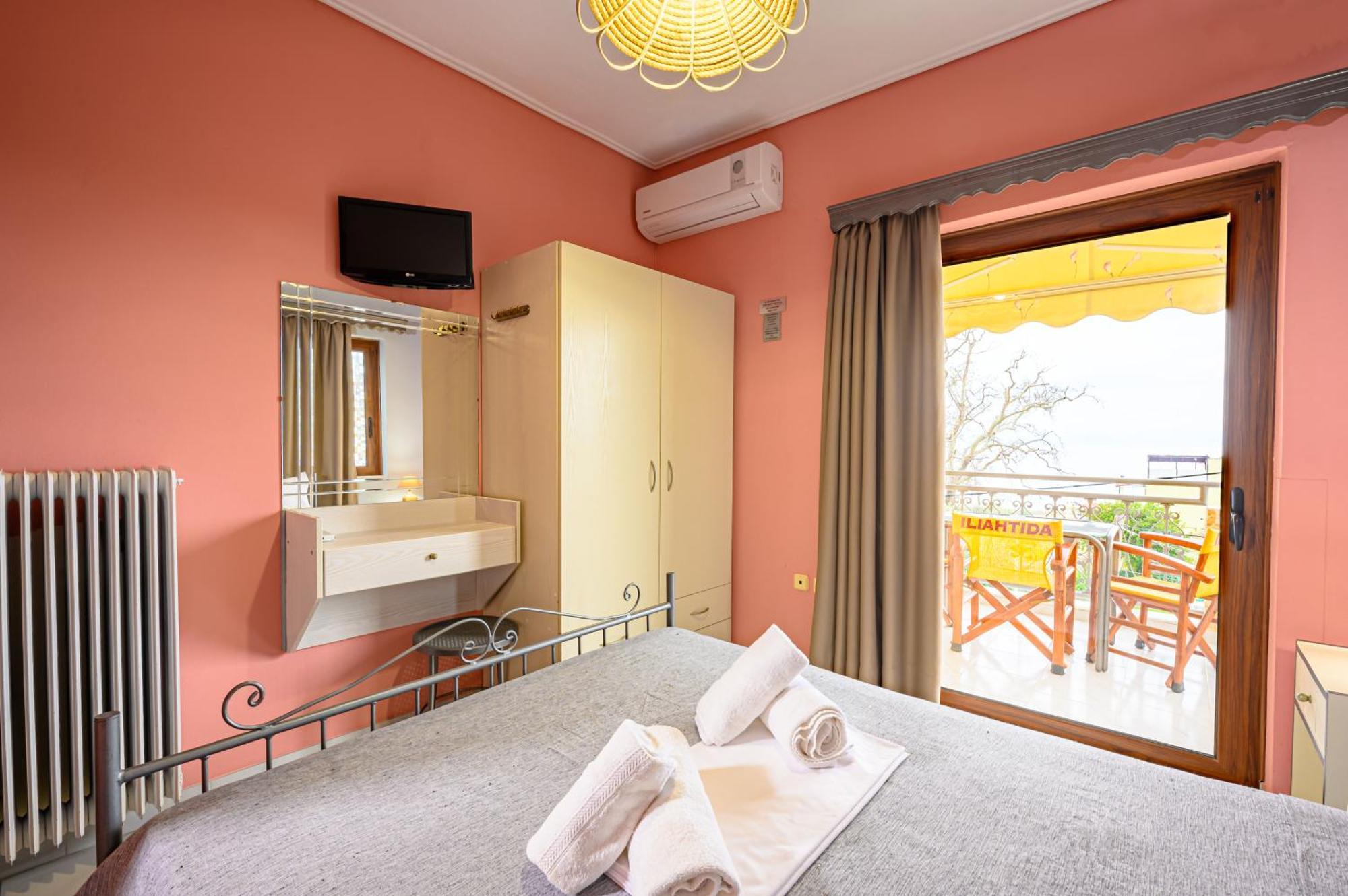Iliahtida Apartments Ровиес Экстерьер фото