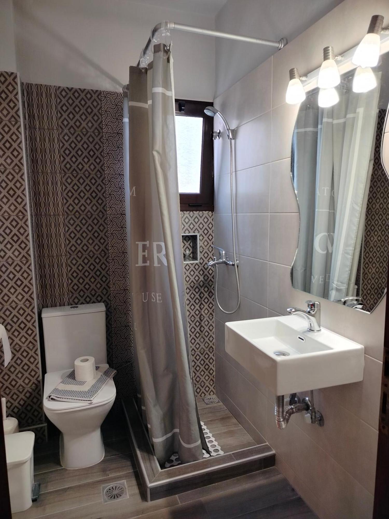 Iliahtida Apartments Ровиес Экстерьер фото